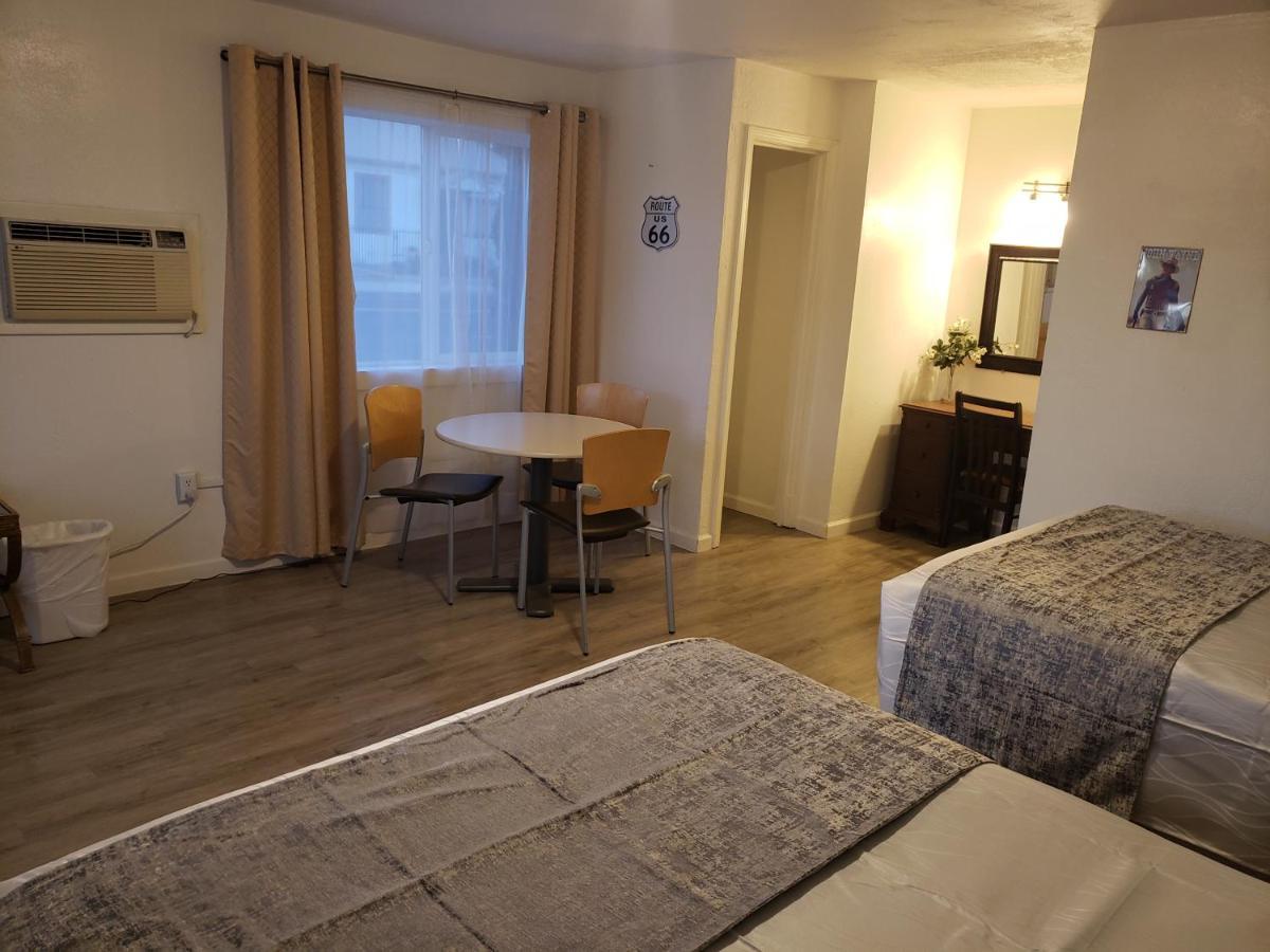 Deluxe Inn Селигмэн Экстерьер фото