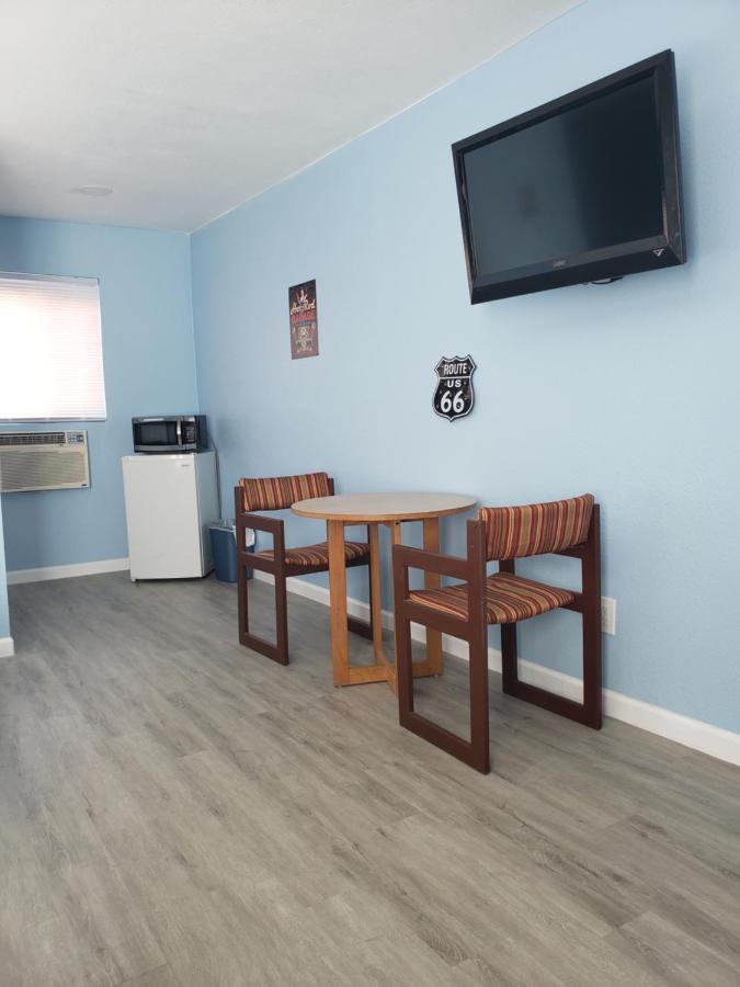 Deluxe Inn Селигмэн Экстерьер фото