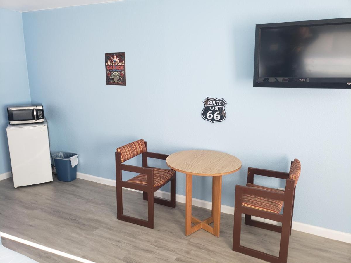 Deluxe Inn Селигмэн Экстерьер фото
