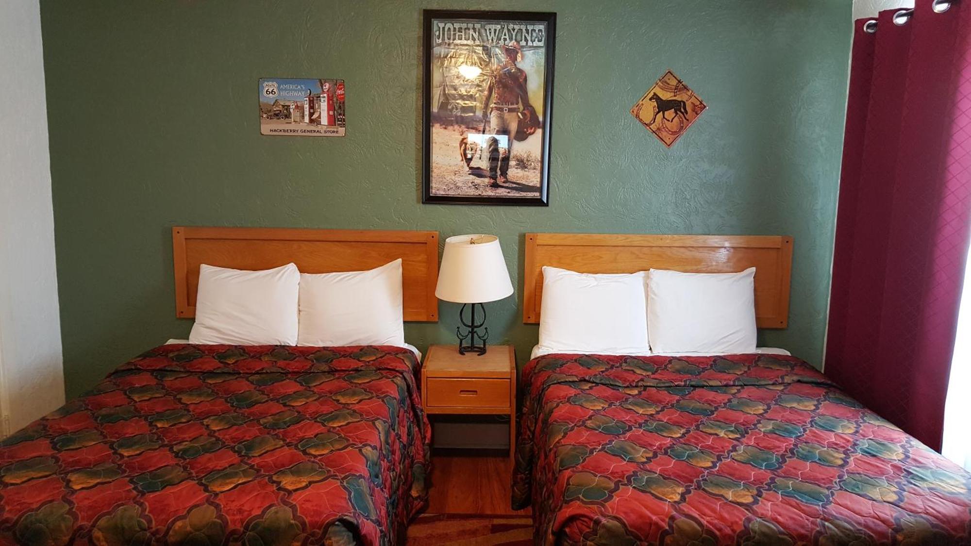 Deluxe Inn Селигмэн Номер фото