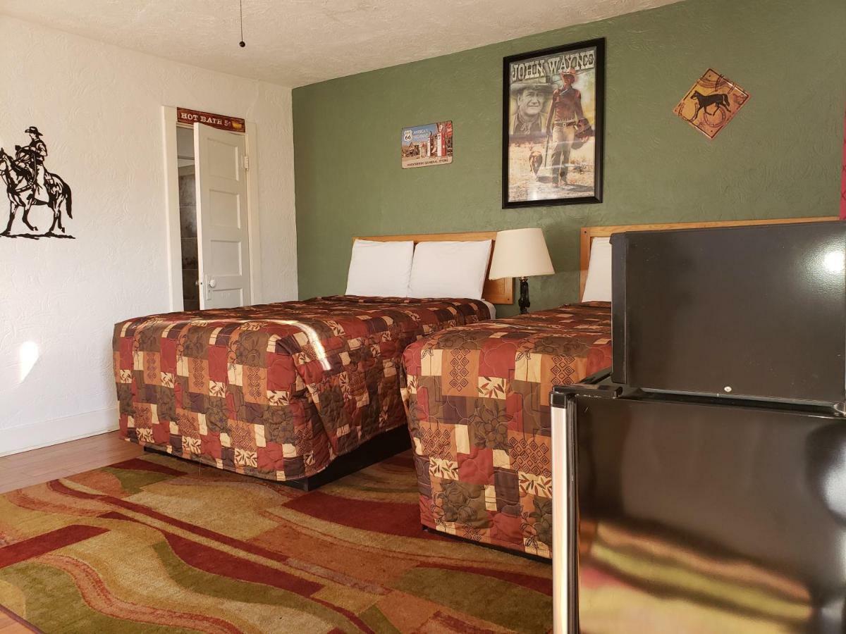 Deluxe Inn Селигмэн Экстерьер фото